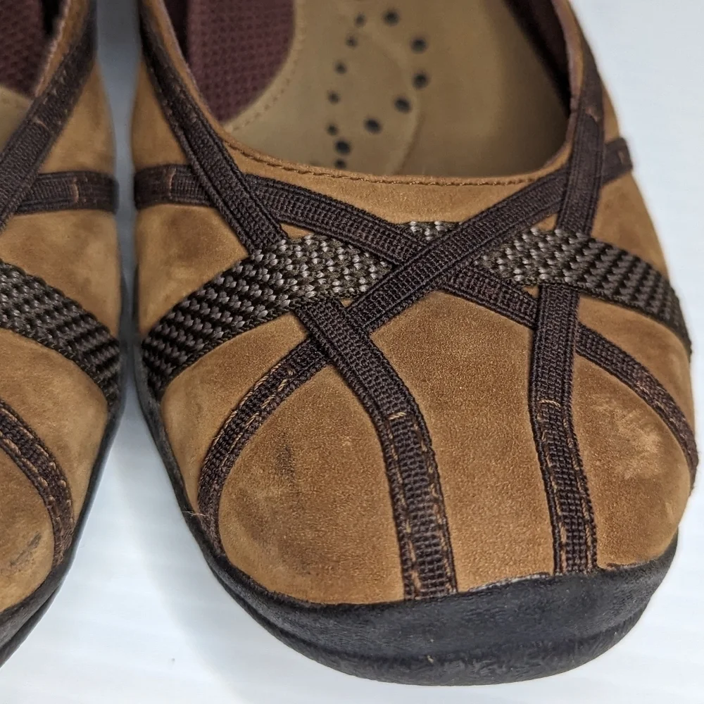 Clark's women's comfort brown suede slipon‎ flats shoes size 7
